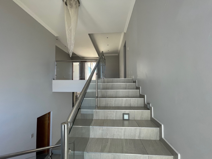 5 Bedroom Property for Sale in Wild Olive Estate Free State